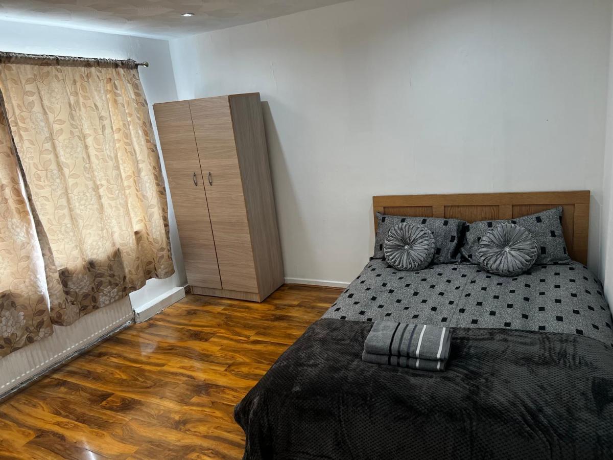 Good Priced Single Rooms In Hayes Northolt  Luaran gambar
